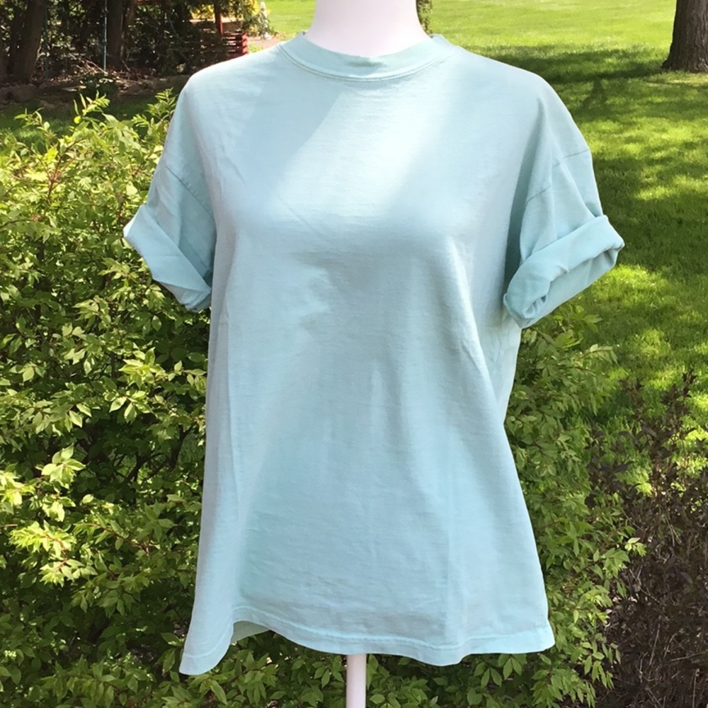 Layering‎ Classic Tee Size M Light Green Cotton
